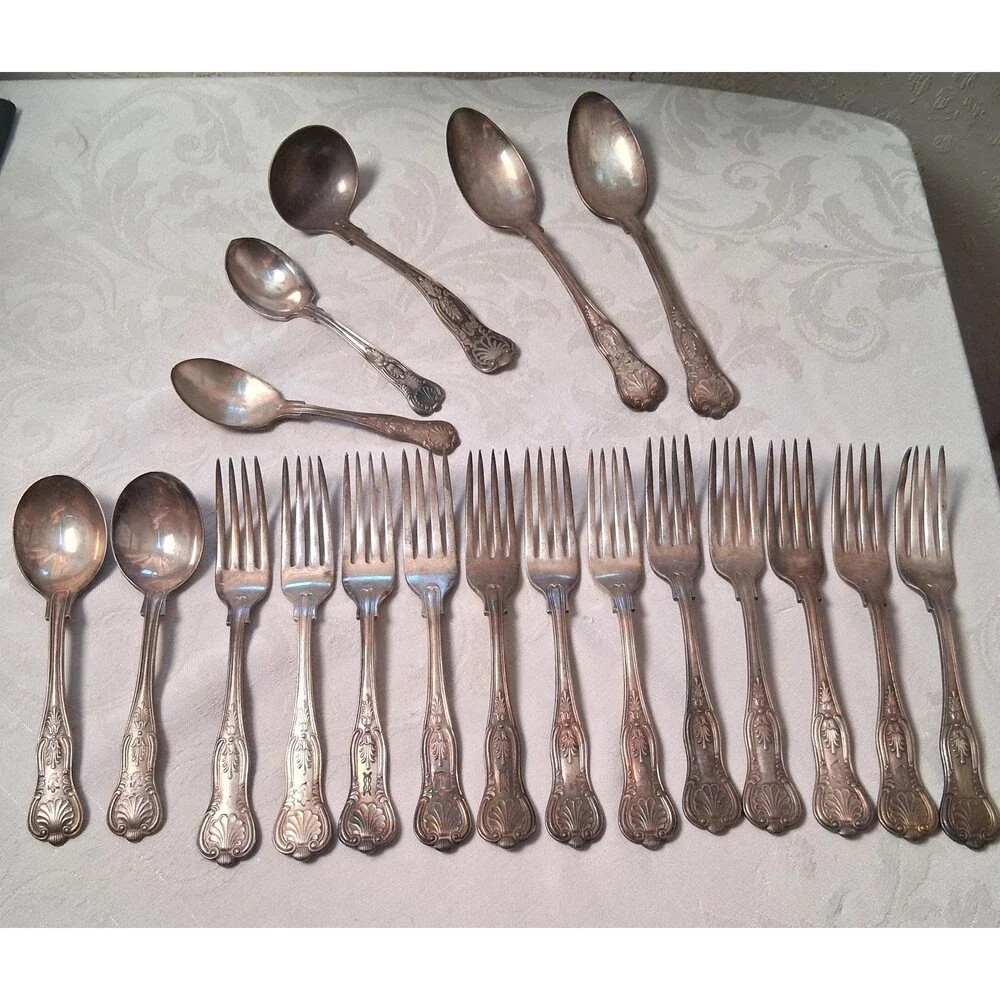 International Kings Navy Silverware 19 Pc Anchors